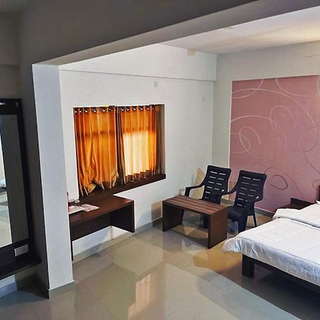Hotel Radha Pangala Eksteriør billede